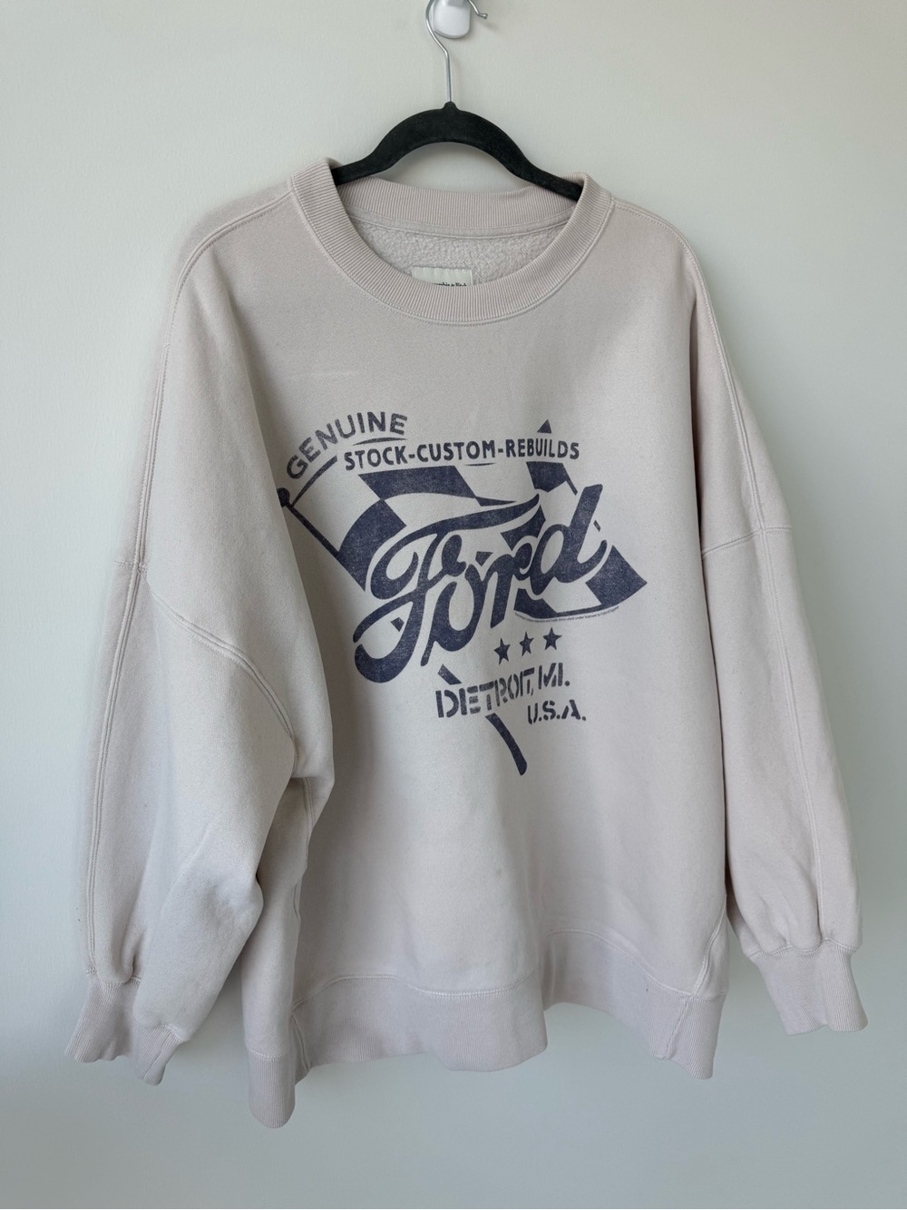 Abercrombie & Fitch cream graphic crewneck sweatshirt with Ford logo